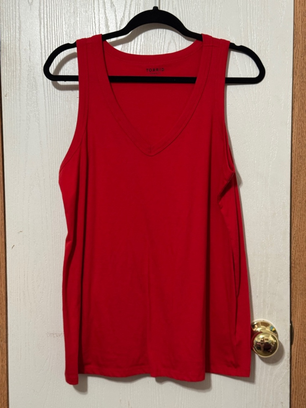 Torrid Red V-Neck Tank Top Size 0 Classic Fit Sleeveless Basic